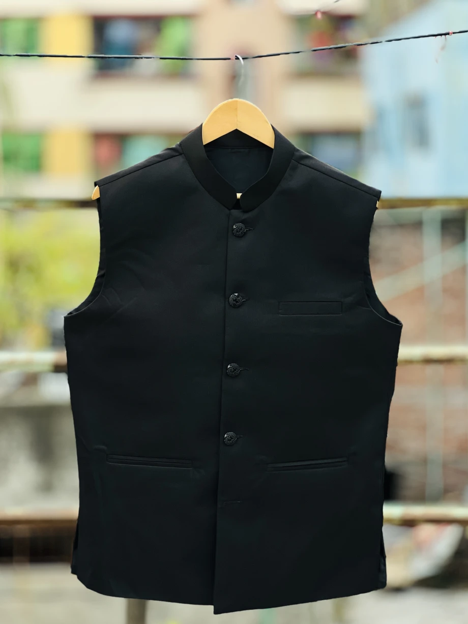Black koti